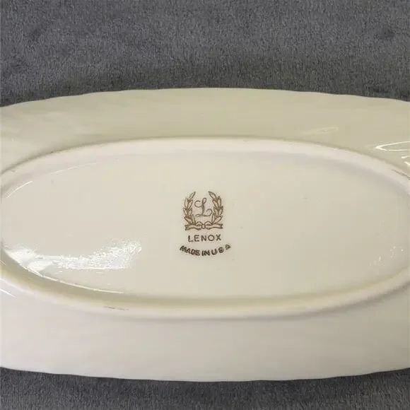 Lenox Butter Tray, Porcelain, 9", 22K Gold Trim, Made in USA, Gold Label Charity - Picture 4 of 7